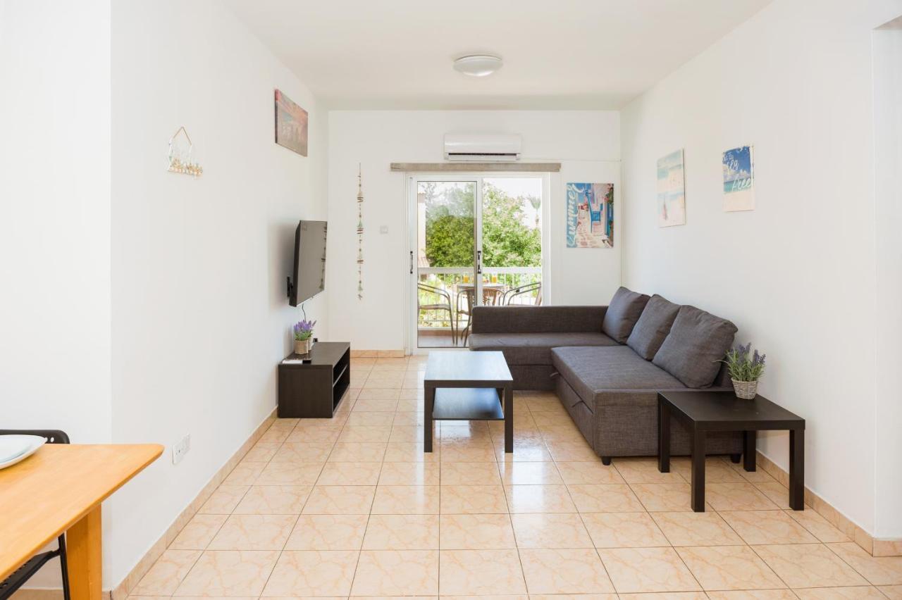 Mynapa Apartments أيا نابا المظهر الخارجي الصورة