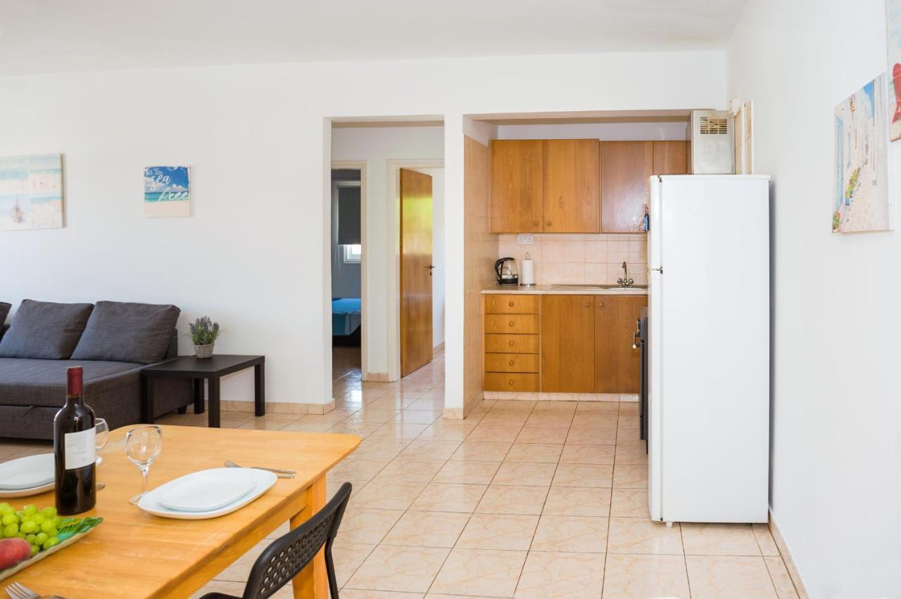 Mynapa Apartments أيا نابا المظهر الخارجي الصورة