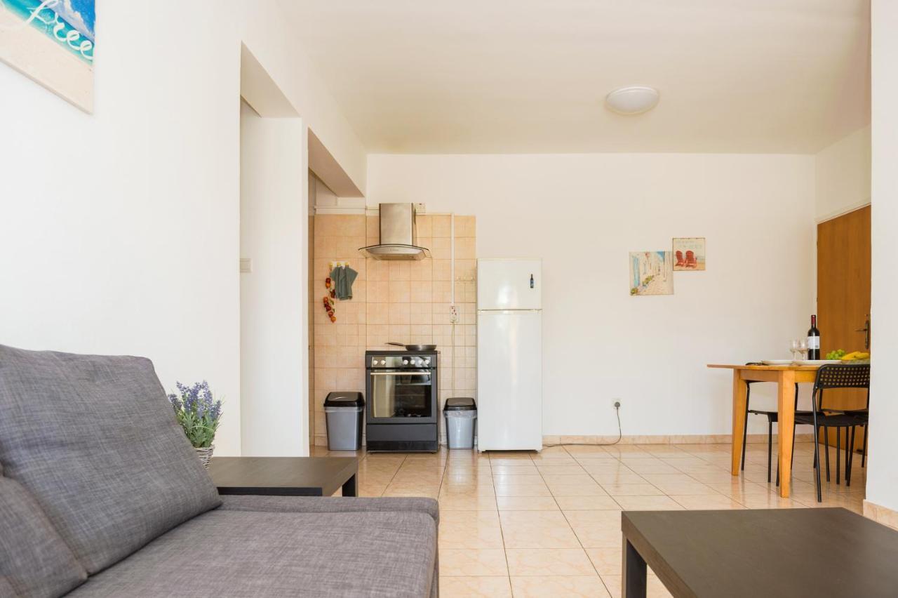 Mynapa Apartments أيا نابا المظهر الخارجي الصورة