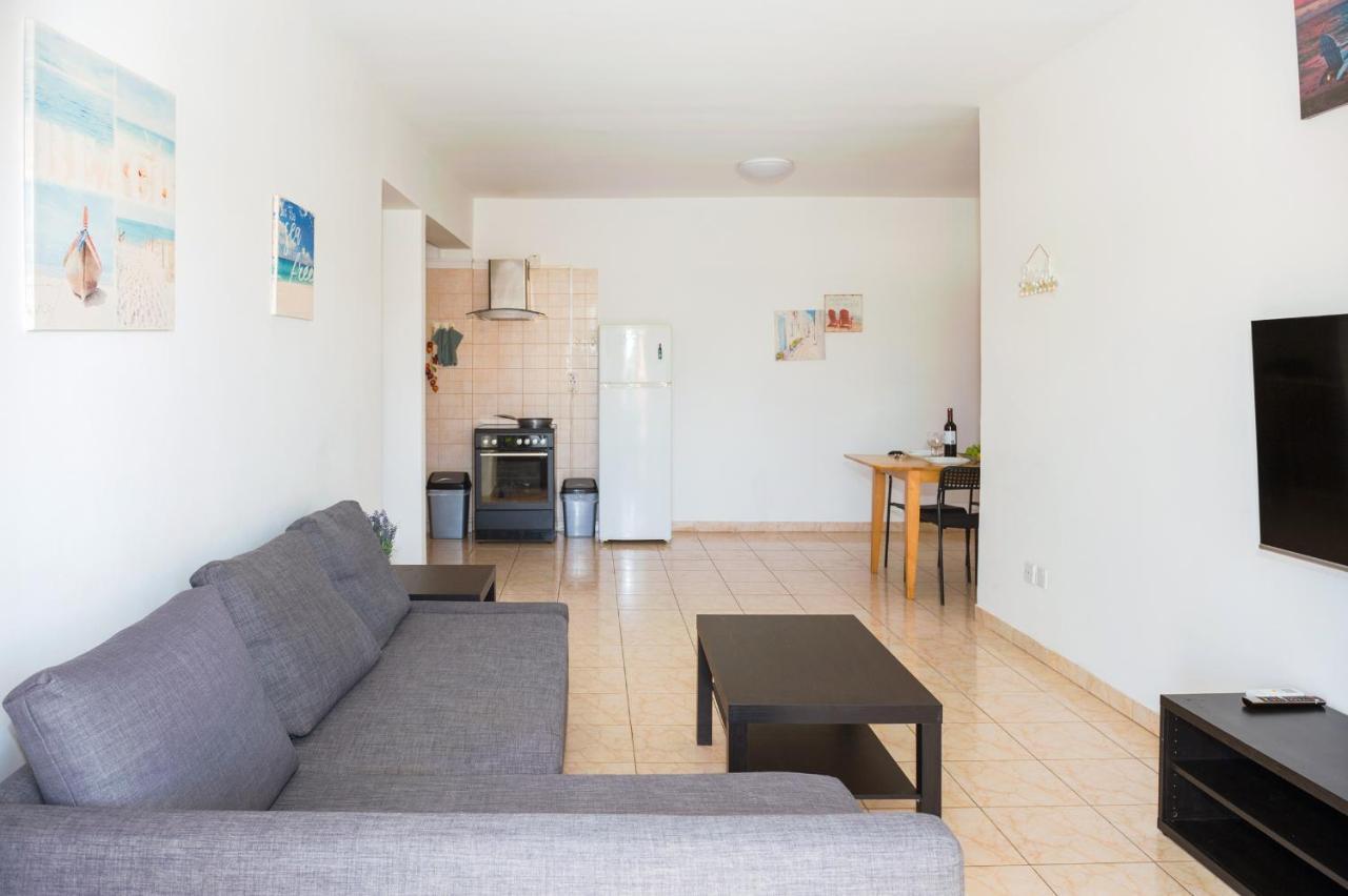 Mynapa Apartments أيا نابا المظهر الخارجي الصورة