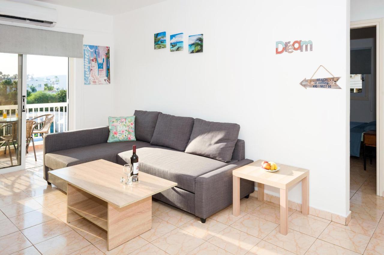Mynapa Apartments أيا نابا المظهر الخارجي الصورة
