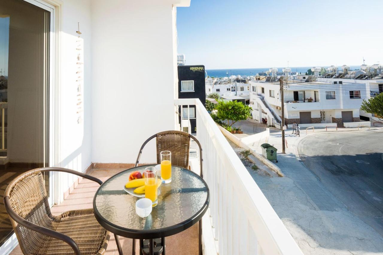 Mynapa Apartments أيا نابا المظهر الخارجي الصورة