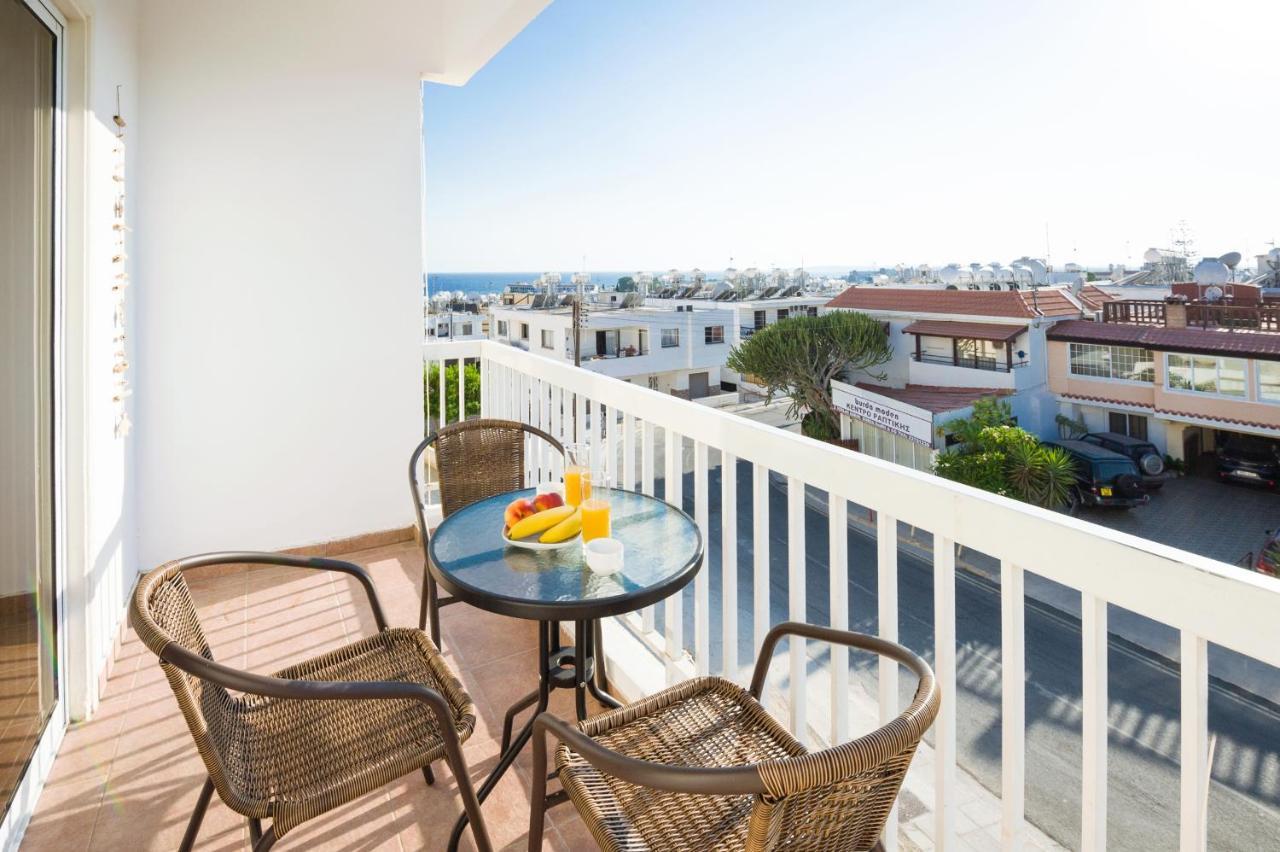Mynapa Apartments أيا نابا المظهر الخارجي الصورة